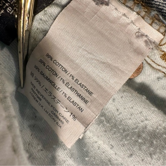 J. Crew ‘Slim Fit Broken In Boyfriend Jeans’ in “Silverwood Wash” Size 31 - Picture 14 of 14